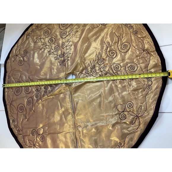 Santa’s Best Tree Skirt Gold Satin Purple Velvet Trim - Picture 13 of 16
